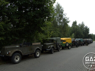 Kolumna samochodów gaz 69