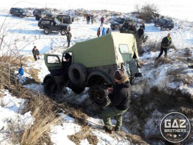 Gaz 69 podczas rajdu samochodów terenowych