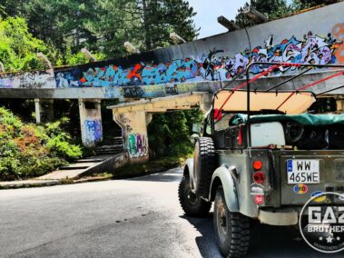 Gaz 69 pod torem saneczkarskim w Sarajewie