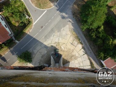 Gaz 69 pod wieżą ciśnień w Vukovarze