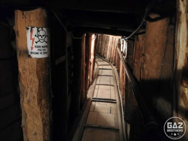 Tunel życia w Sarajewie zwany "Tunel of Live"