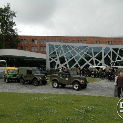 Off-road samochodami Gaz 69 w hotelu Narvil